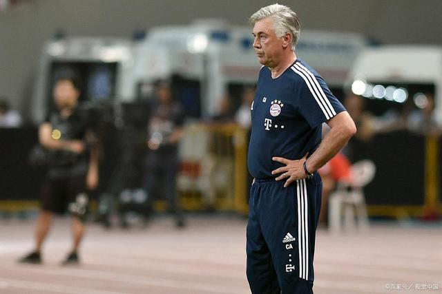 马尚30分亚当斯50+11+6 广东9连胜送福建6连败